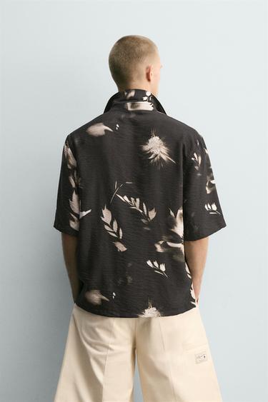 CHEMISE FLUIDE À IMPRIMÉ FLEURI - Noir de Zara - Image 2