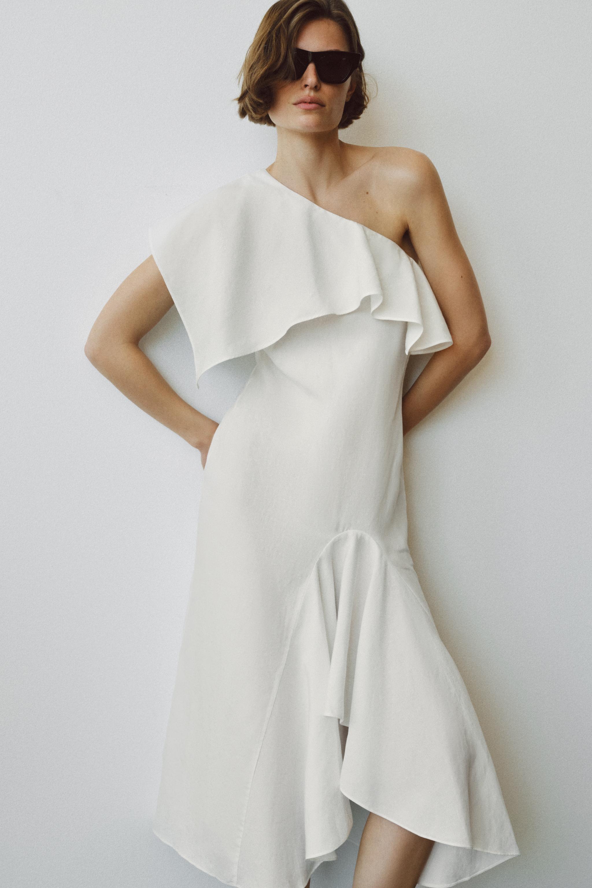 ROBE ASYMÉTRIQUE À VOLANTS EN LIN ZW COLLECTION