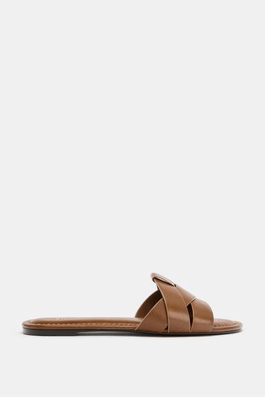 FLAT CROSSED LEATHER SANDALS - Brown by Zara