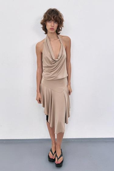 VESTIDO HALTER ESPALDA DESCUBIERTA - Arena de Zara
