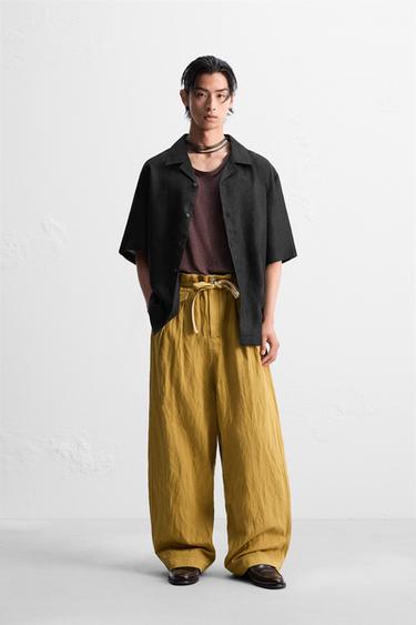 100%リネンリラックスフィットシャツブラックZaraの100%リネンリラックスフィットシャツ - ブラック