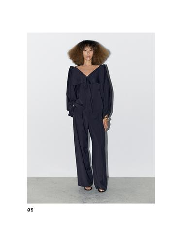 Zara Voluminous V-neck blouse - STUDIO - Navy blue