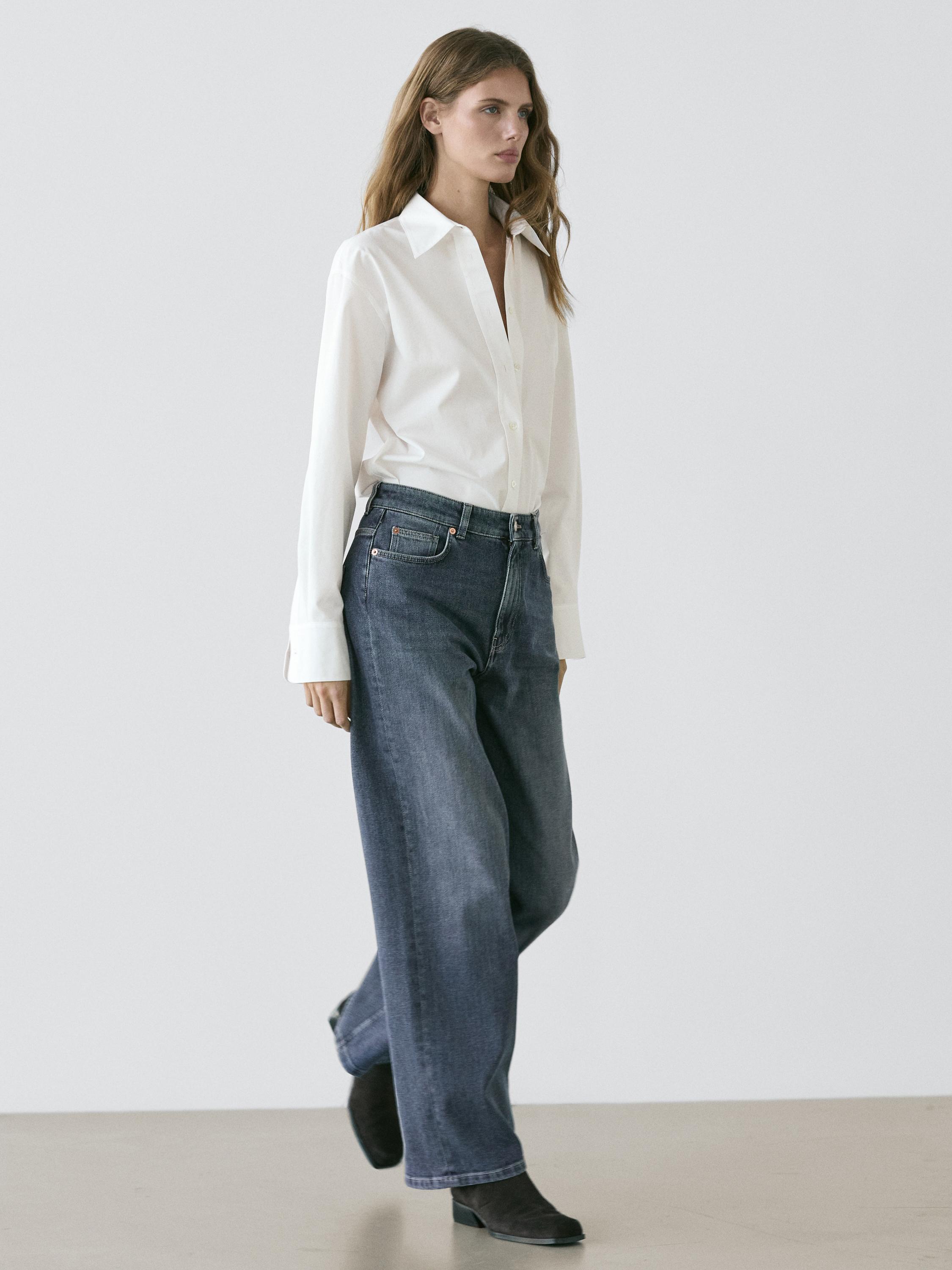 Relaxed fit mid-rise jeans