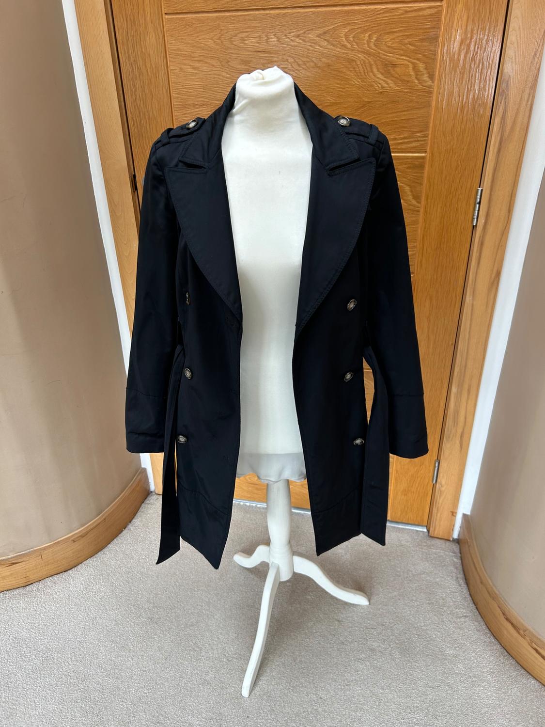 BLACK SHORT BLACK TRENCH COAT - Image 4