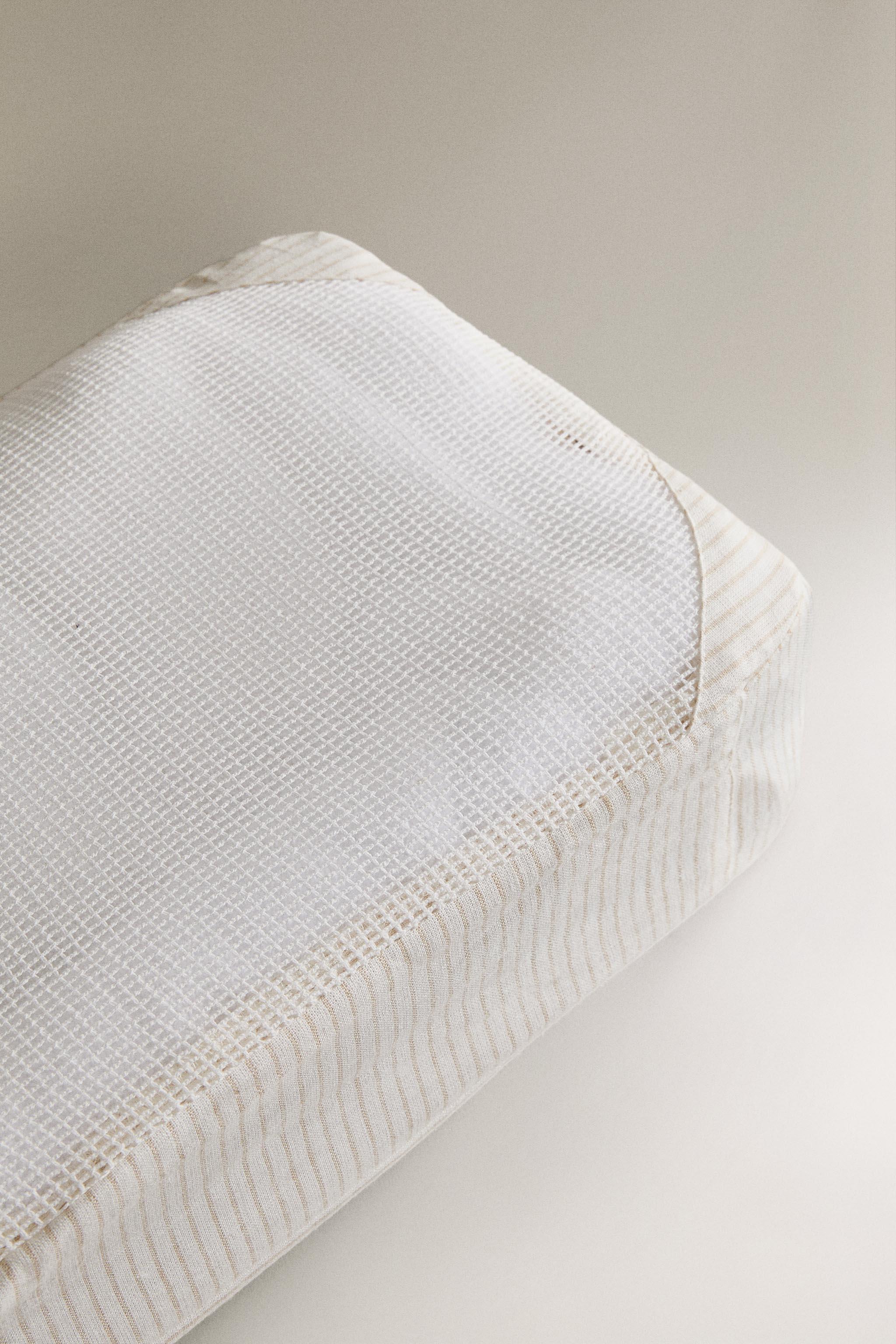 SET OF STRIPED TRAVEL ORGANIZERS (SET OF 3)