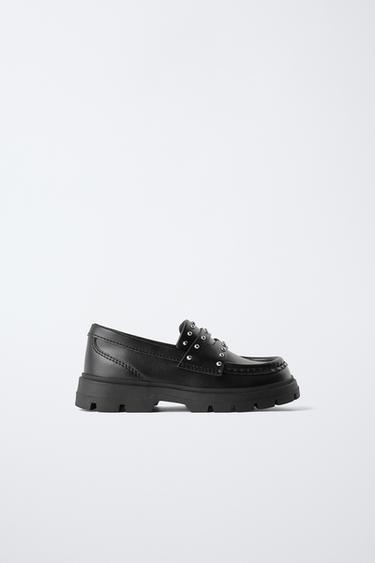 MOCASÍN TACHAS - Negro de Zara