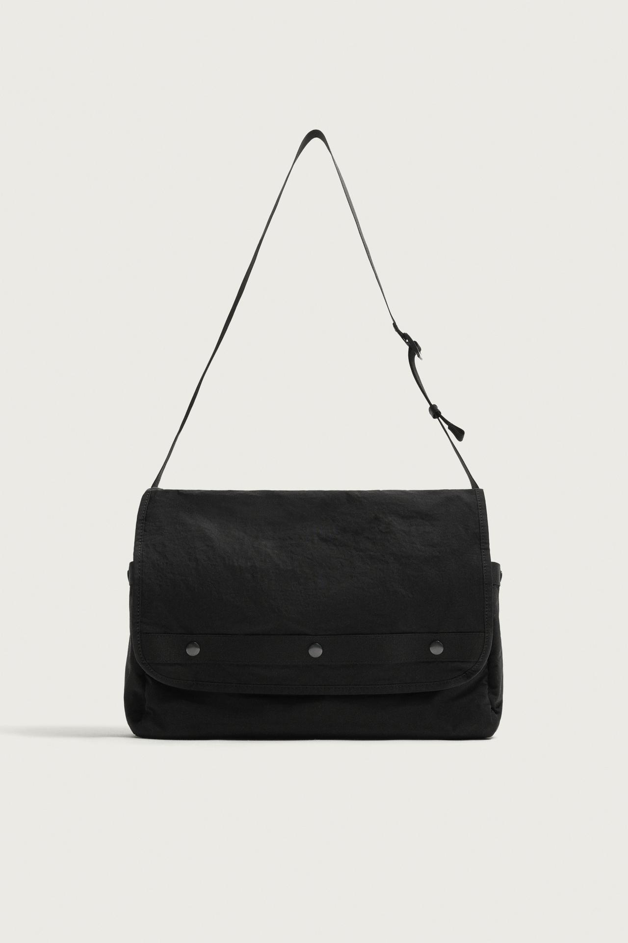NYLON FLAP MESSENGER BAG — Black