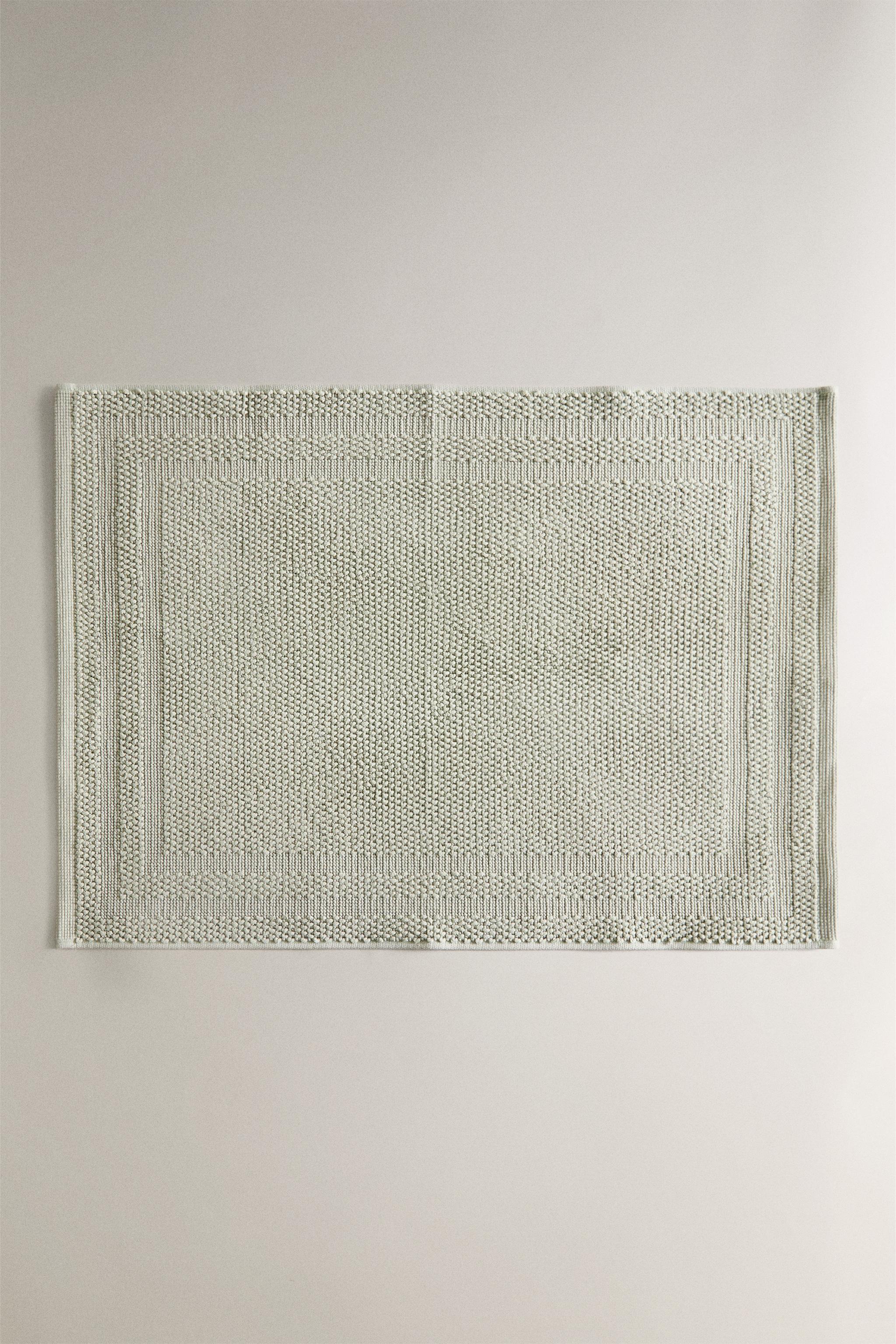 NON-SLIP COTTON BATH MAT