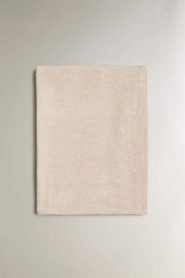 CHENILLE JACQUARD THROW - Ecru by Zara