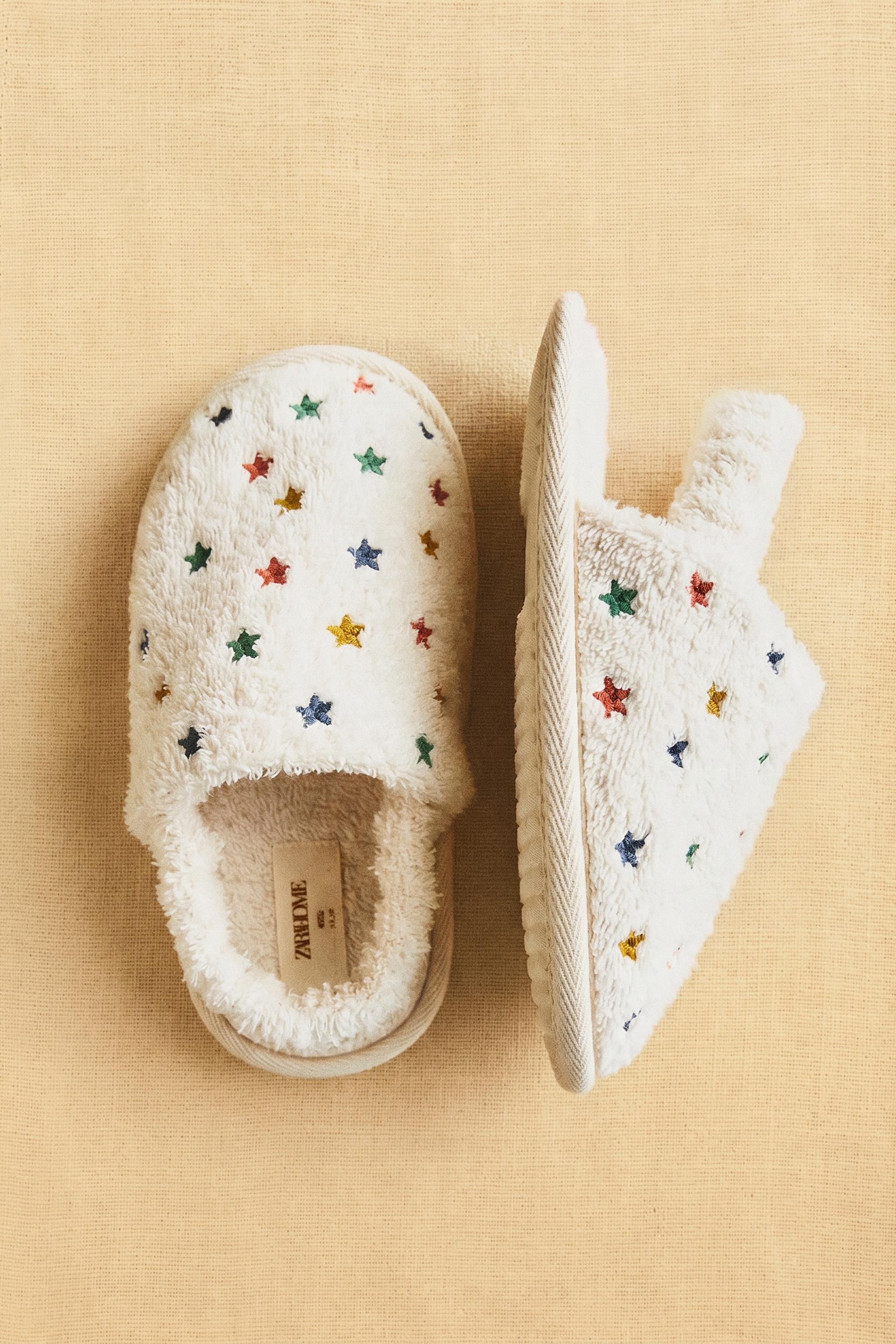 STAR PRINT TERRY BATHROOM SLIPPERS - White | ZARA United States
