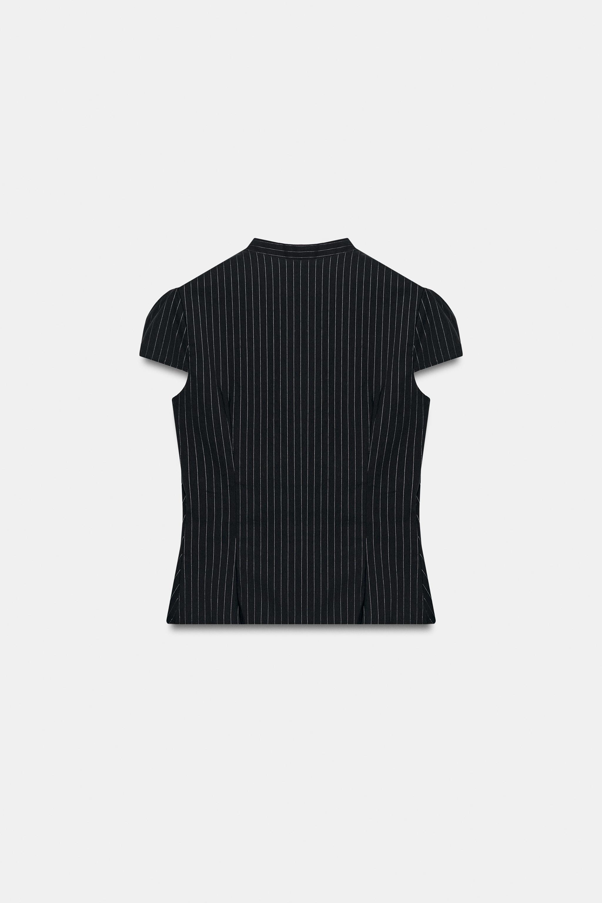 STRIPED SHORT SLEEVE BUTTON TOP