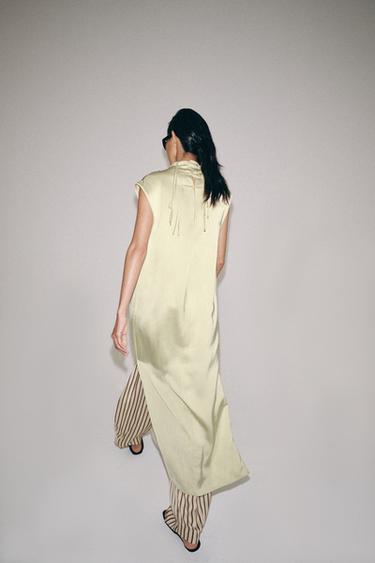 ROBE SATINÉE À BRANDEBOURGS ZW COLLECTION - Vert d'eau de Zara - Image 2