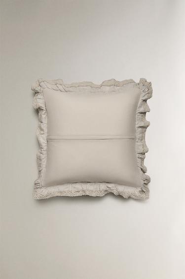 LINEN CUSHION COVER WITH LACE TRIM - Light beige by Zara - Image 2