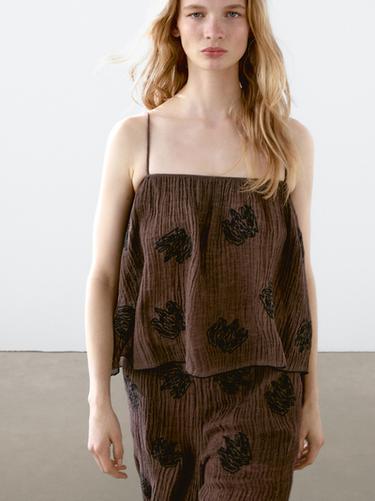Zara Flowing textured trousers with embroidered detail - Chocolate