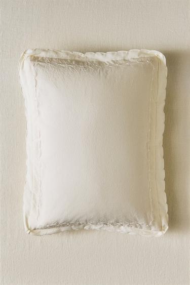Zara CHILDREN'S THROW PILLOW COVER WITH SCALLOPED EDGE - Oyster-white