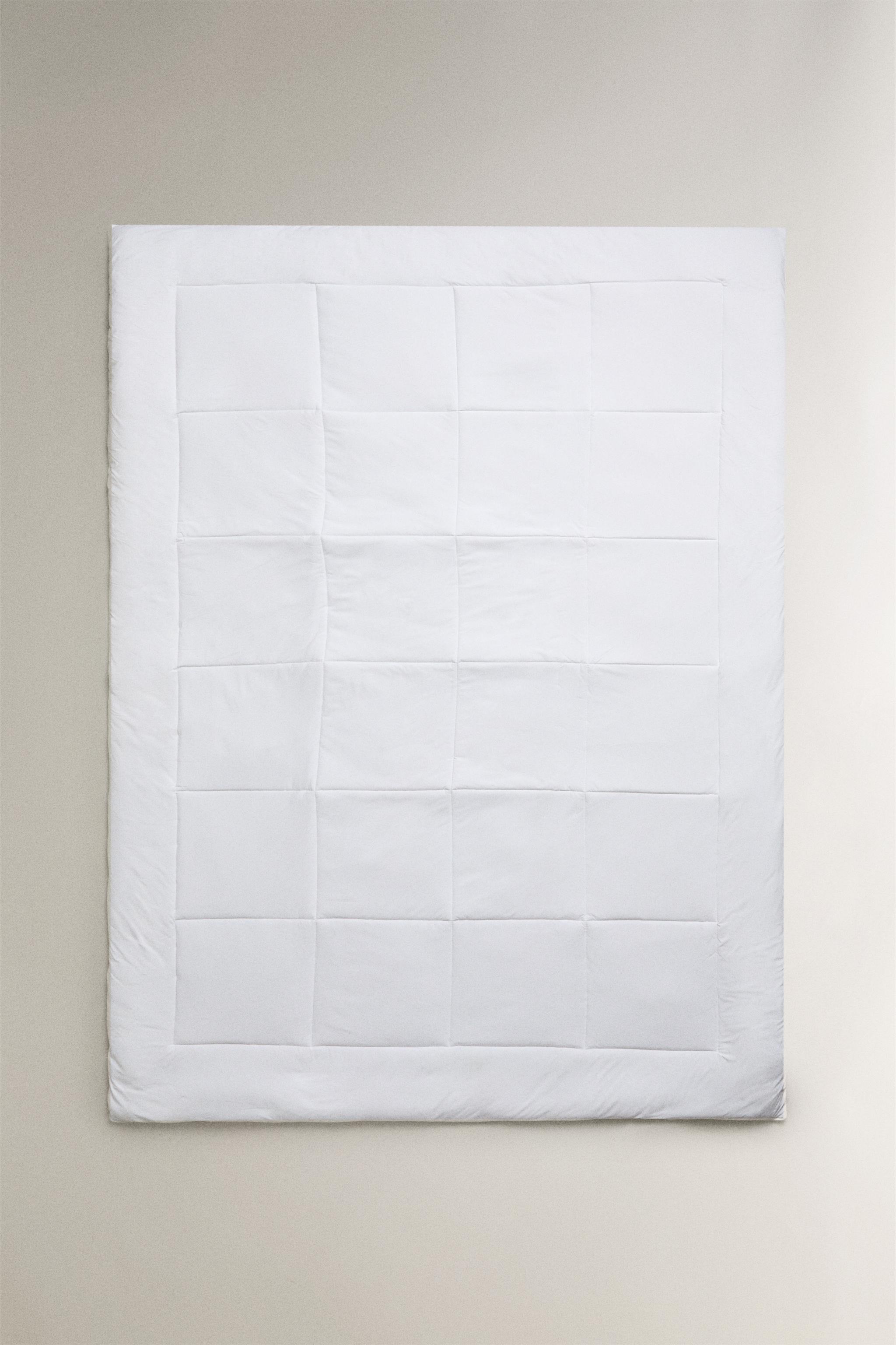 COOLING SENSATION MATTRESS TOPPER