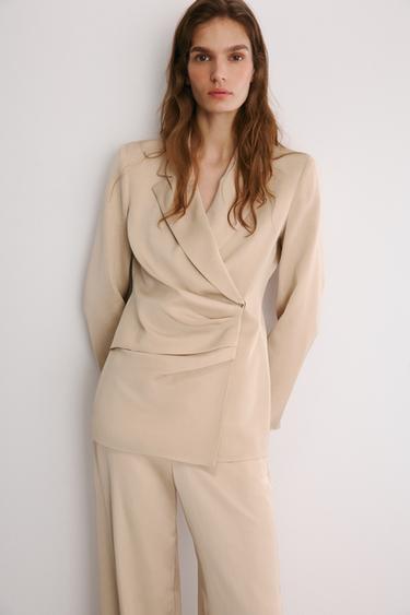 PLEATED DOUBLE-BREASTED BLAZER - Ecru by Zara