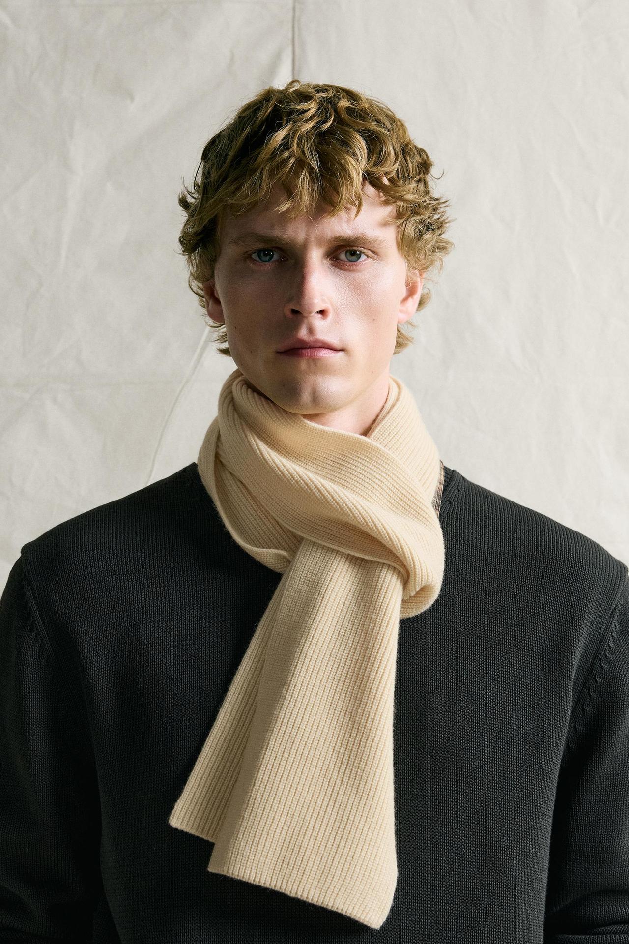 WOOL AND CASHMERE BLEND KNIT SCARF — Vanilla