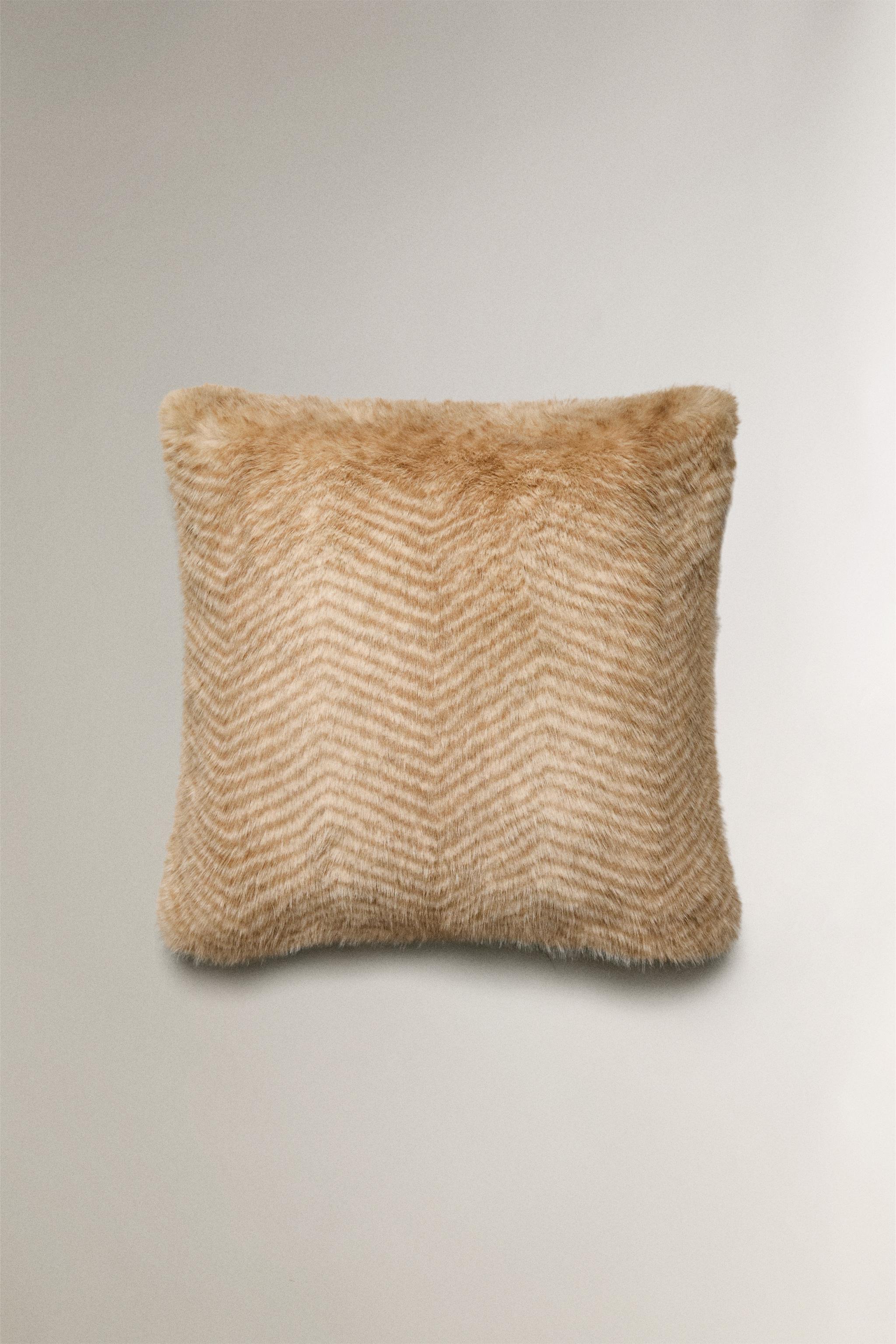 クッション キッズ ストライプ クッションカバー | Zara Home 日本/Japan