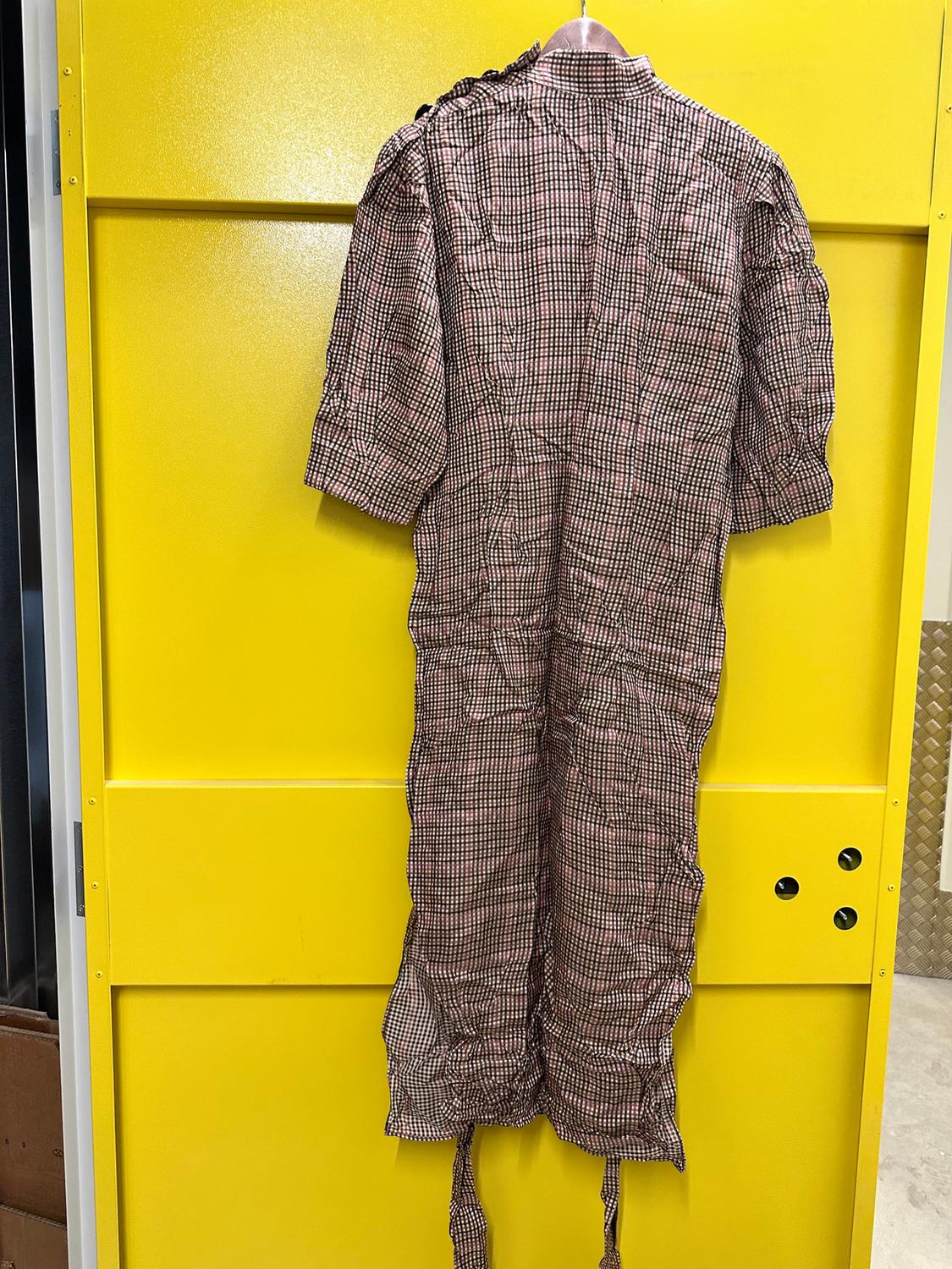 CHECKED DRESS WITH BELT - Image 3