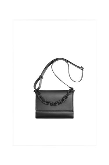 RUBBERIZED CHAIN CROSSBODY BAG