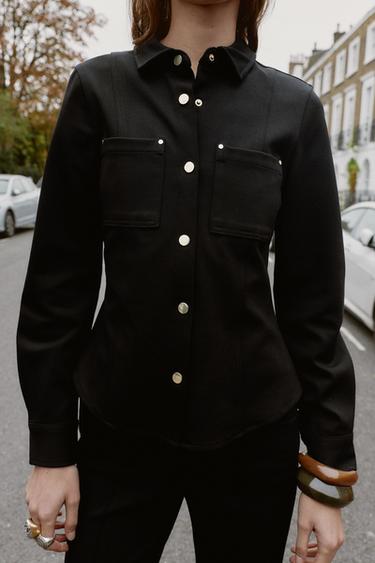 CAMISA ENTALLADA - Negro de Zara