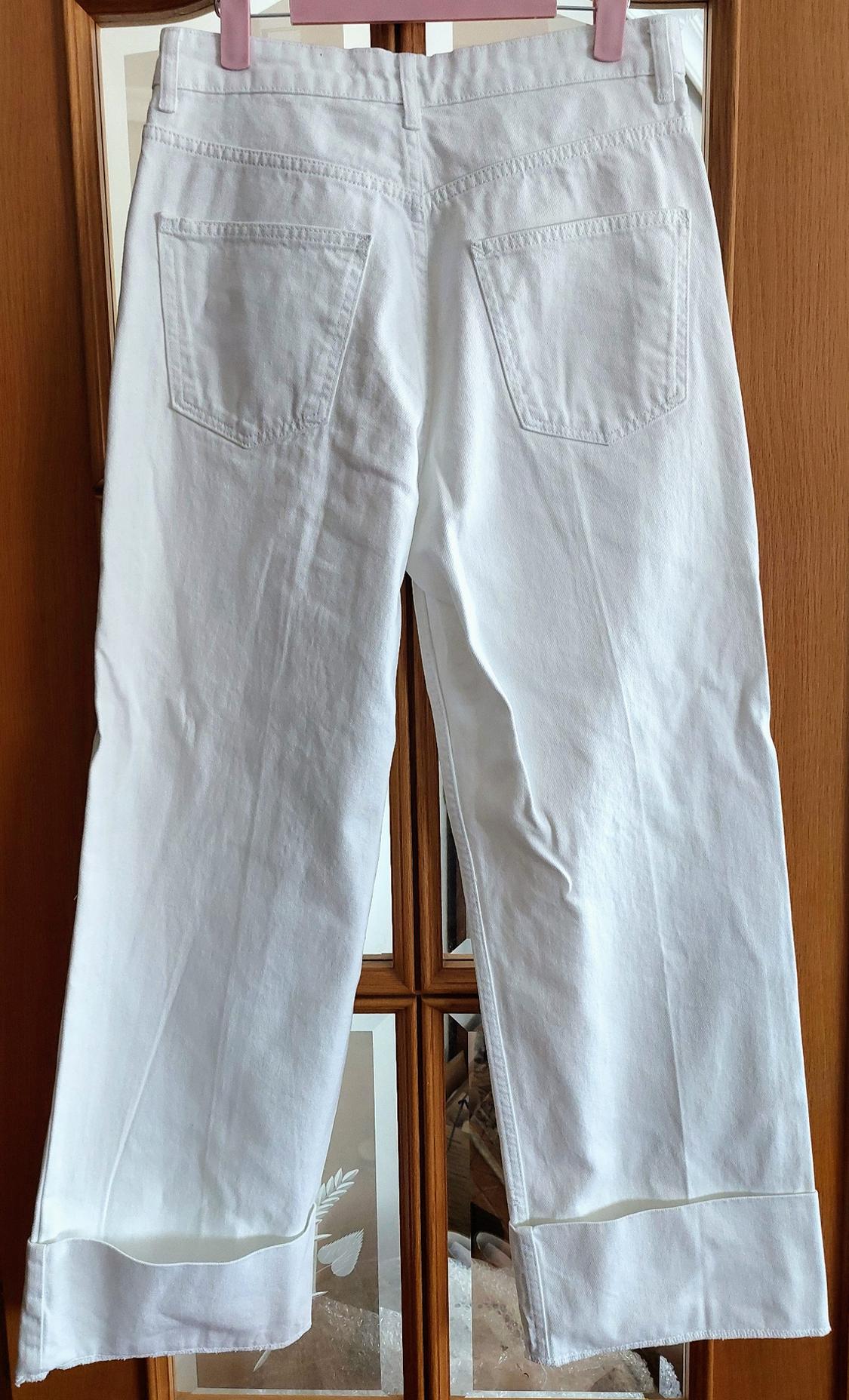JEANS - Image 2