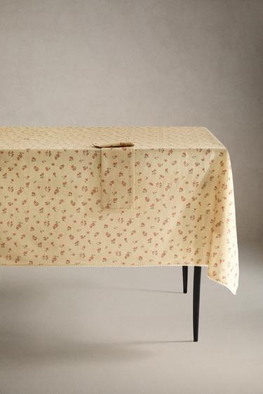 TISCHDECKE MIT WILDEM BLUMENMUSTER UND SPITZENKANTE - Gelb von Zara - Bild 0