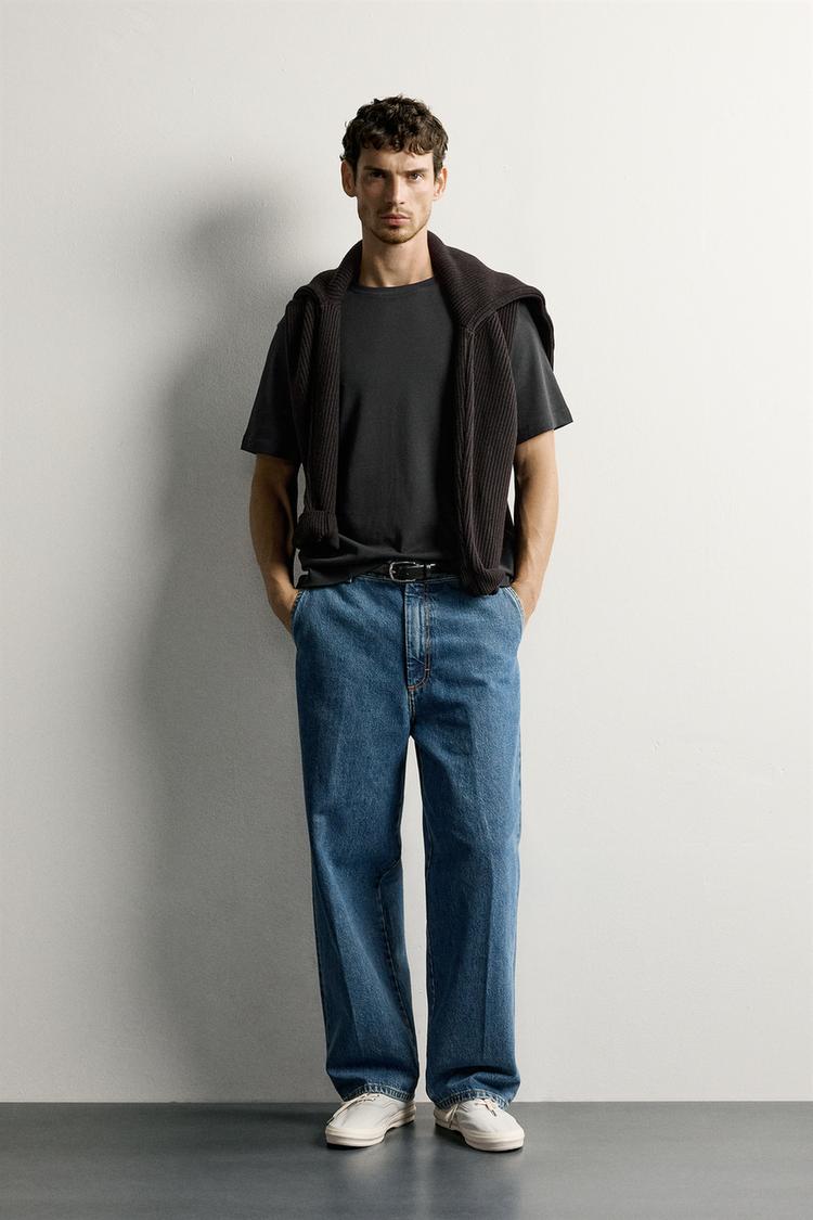 REGULAR FIT T-SHIRT
