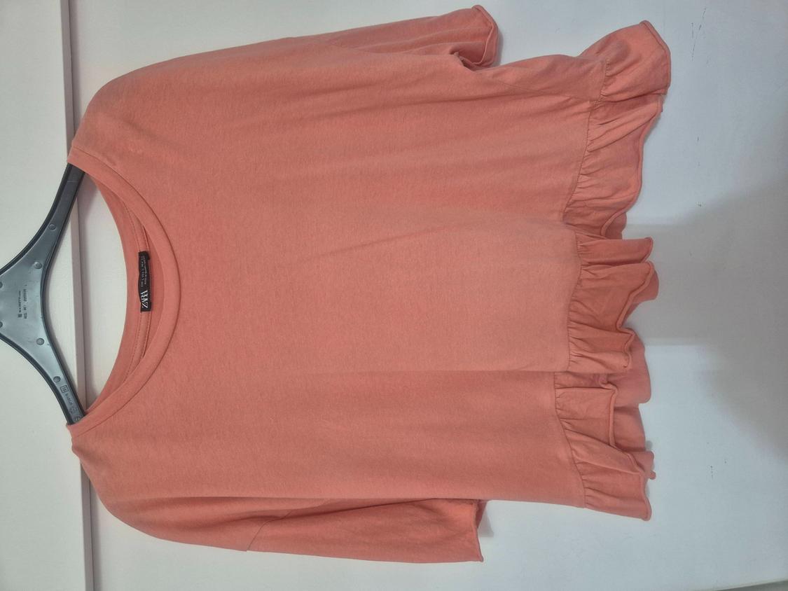 T-SHIRT WITH RUFFLE TRIM - Image 2