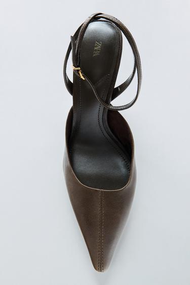 CHAUSSURES À TALONS OUVERTES À L'ARRIÈRE EN CUIR AVEC BRIDE - Gris vison de Zara