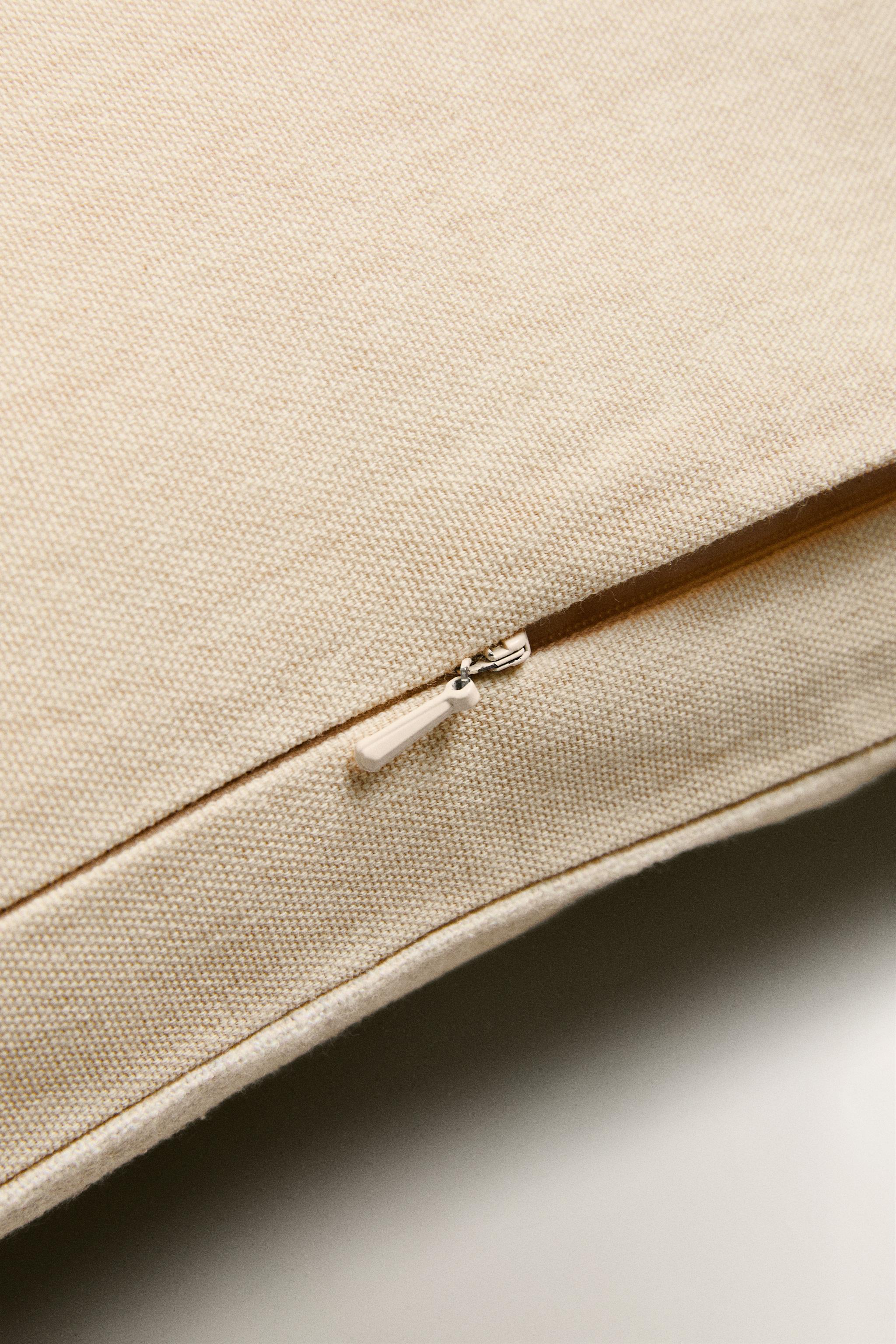 NEVADA HOUSE CHRISTMAS THROW PILLOW COVER