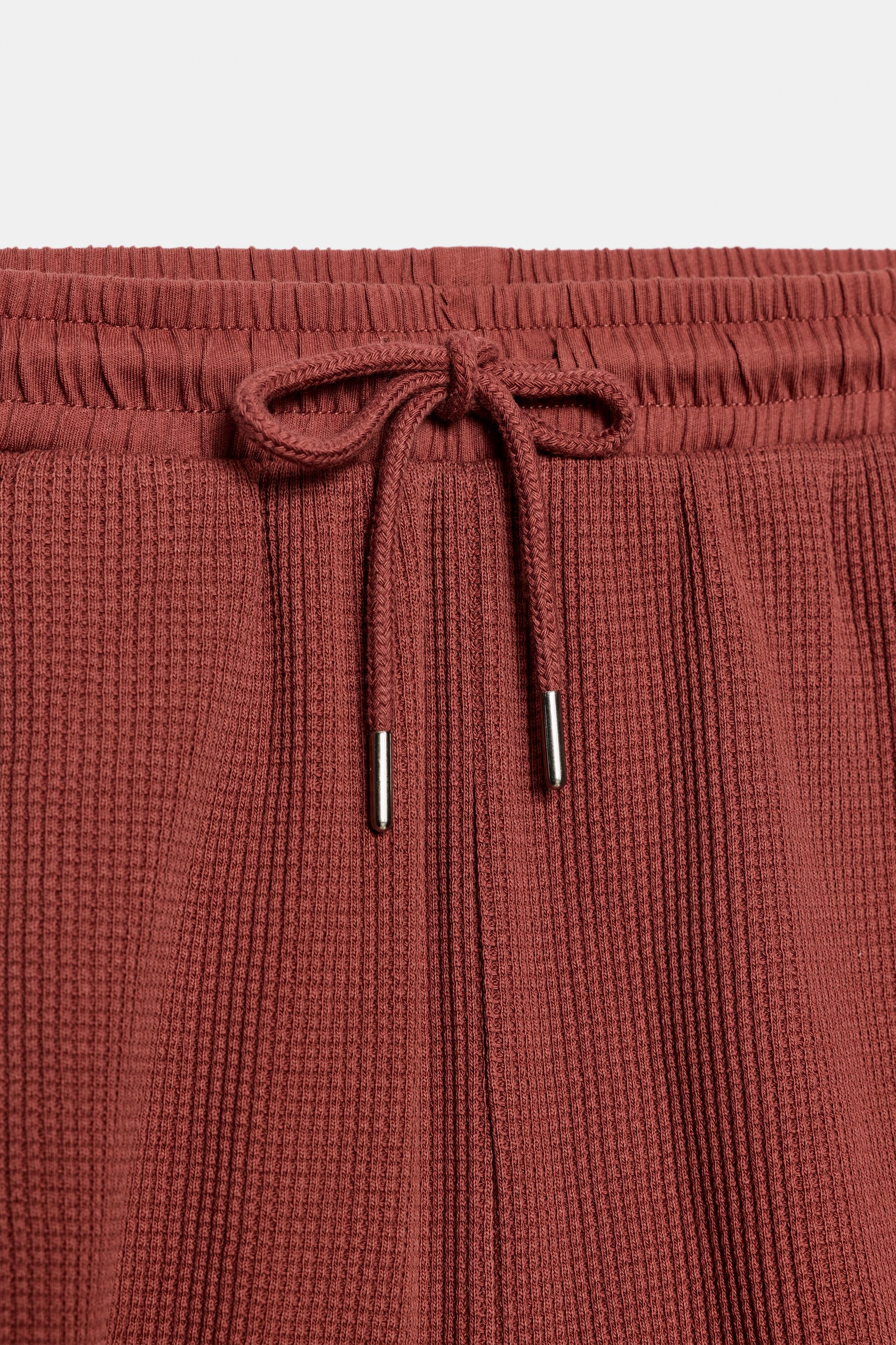 TEXTURED SHORTS