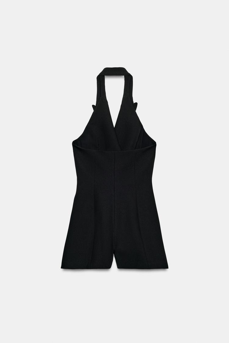 MONO CON CUELLO HALTER Y CIERRE DE BOTONES 7