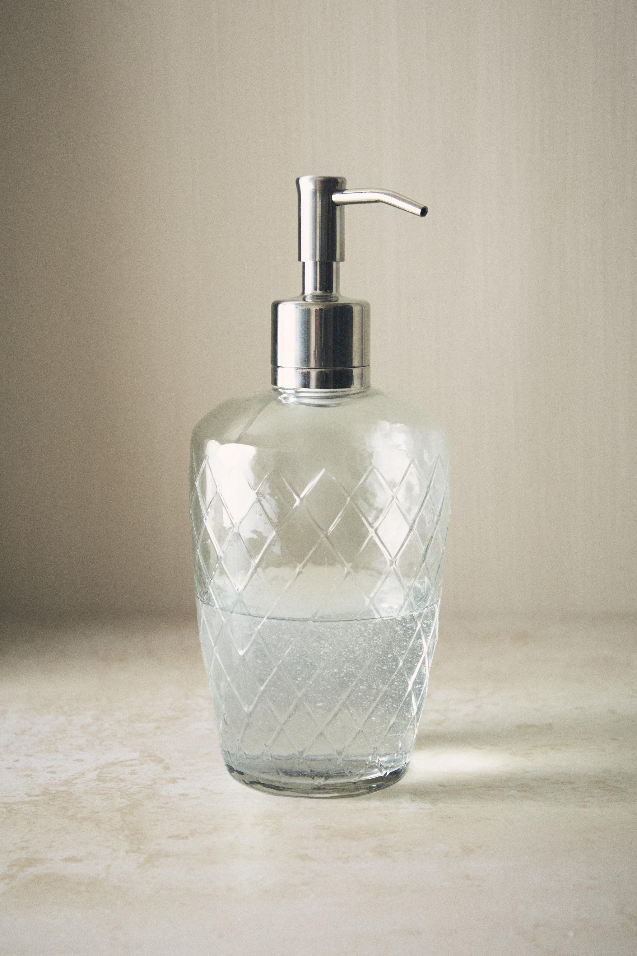 DIAMOND SOAP DISPENSER