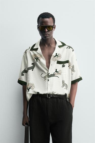 قميص بطبعة حيوانية - خَام / أخضر الخاص بـ Zara