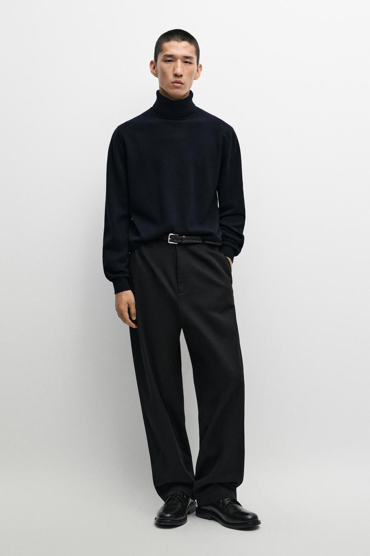 100% wool knit turtleneck sweater — Navy blue
