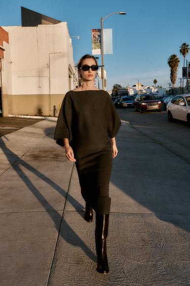 FALDA MIDI PUNTO - Marrón de Zara