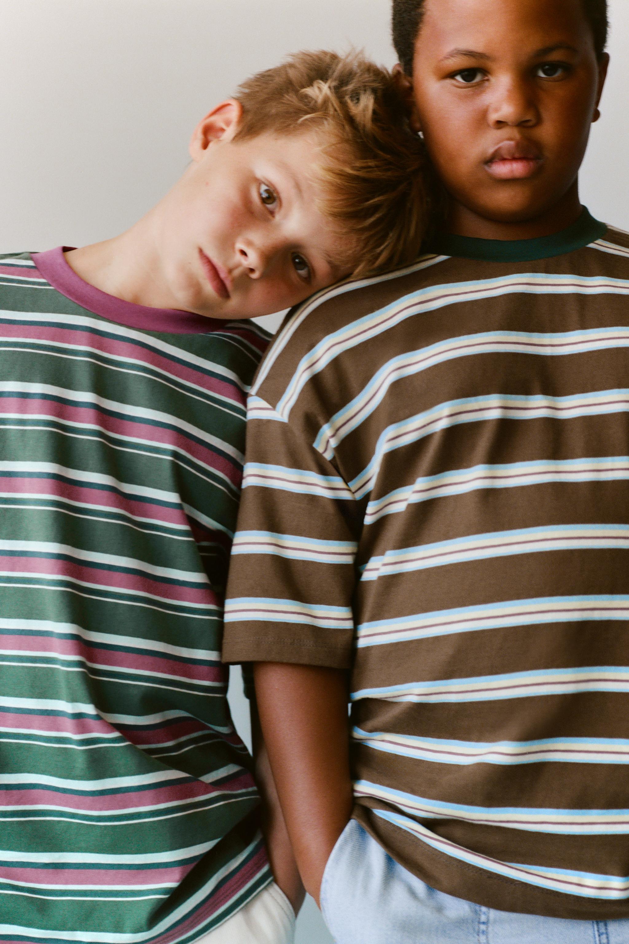 STRIPED PRINT T-SHIRT