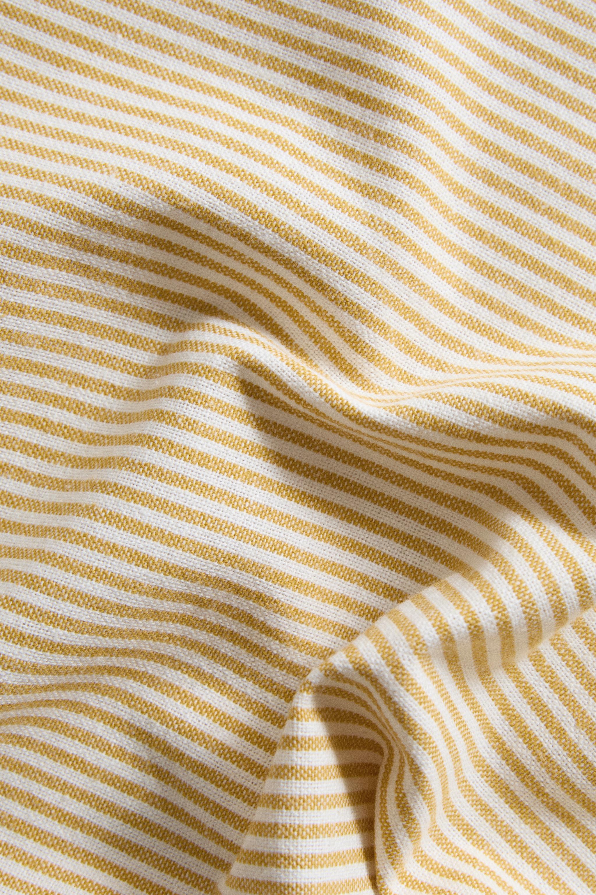 STRIPED NAPKINS WITH SCALLOPED EDGE (PACK OF 2)