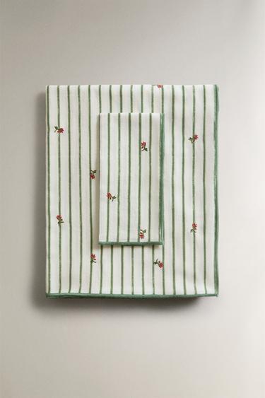 STRIPED TABLECLOTH WITH FLORAL EMBROIDERY - Green by Zara