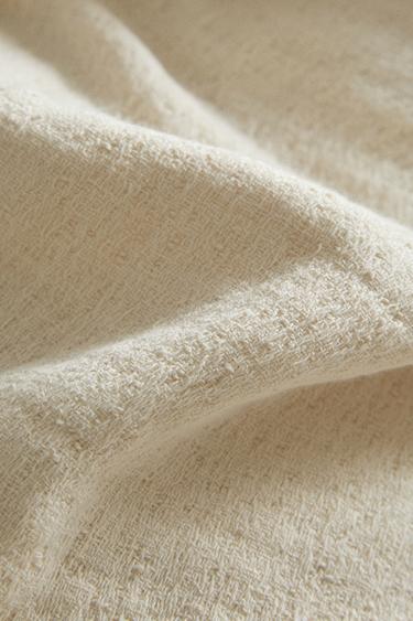 TEXTURED BEDSPREAD - Ecru by Zara