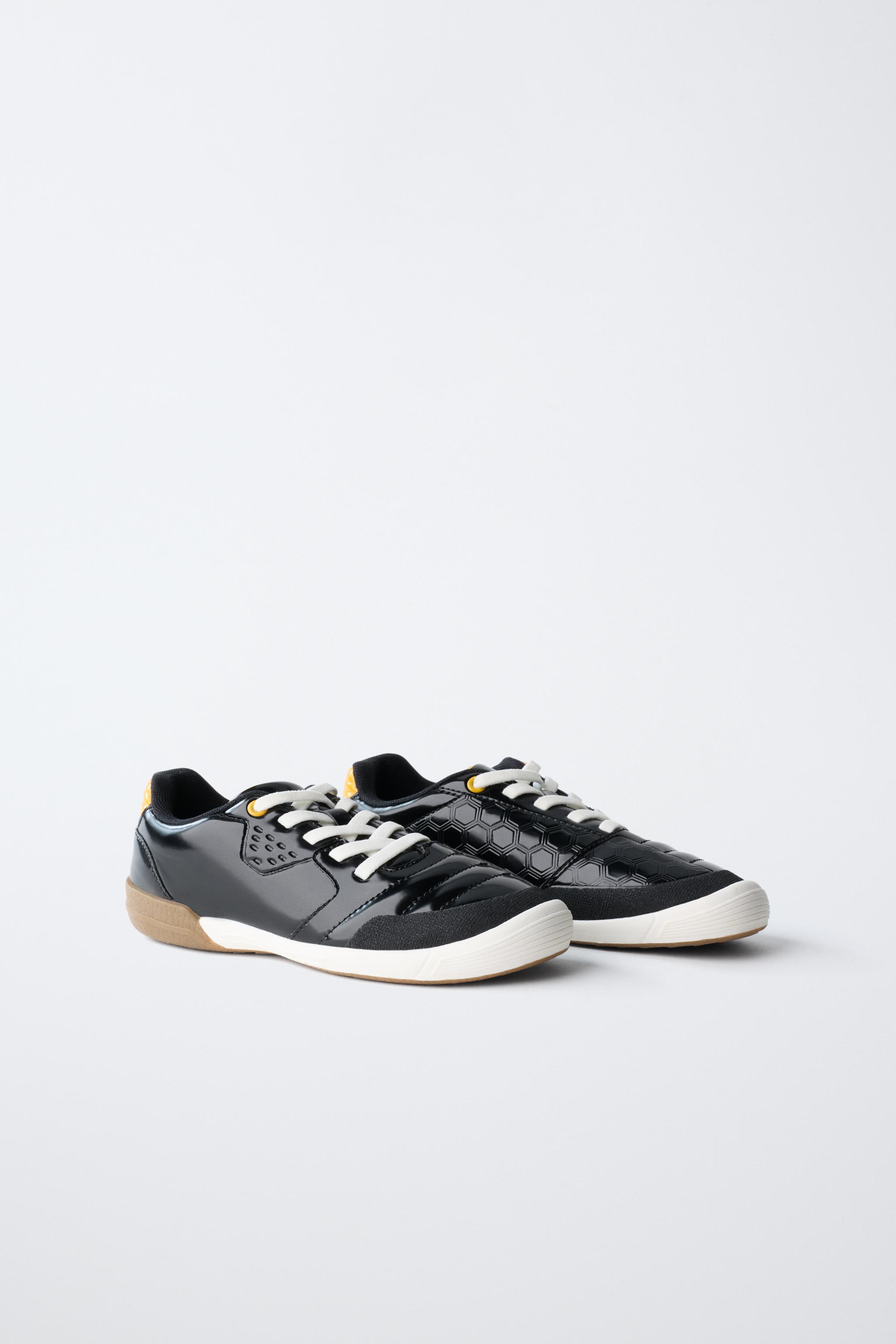 SOCCER SNEAKERS — Black (alternate view)