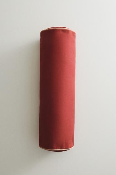 CONTRAST BOLSTER - Reddish by Zara