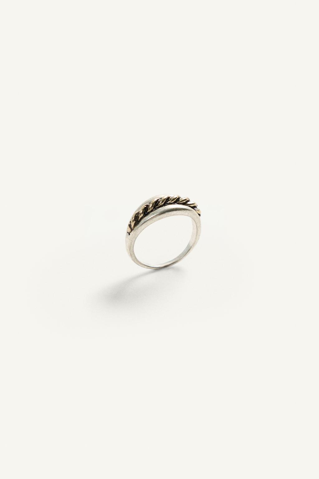 CONTRAST METAL RING