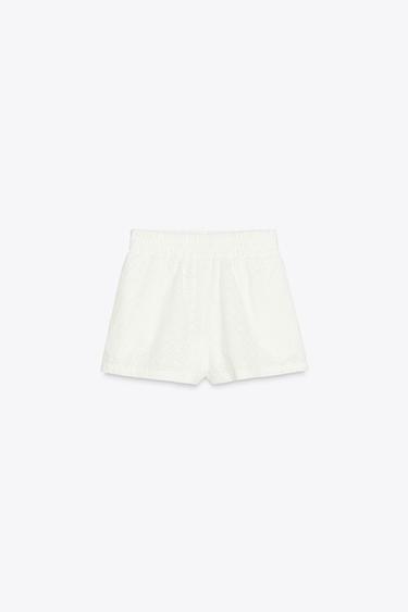 Zara PERFORATED EMBROIDERY SHORTS - White