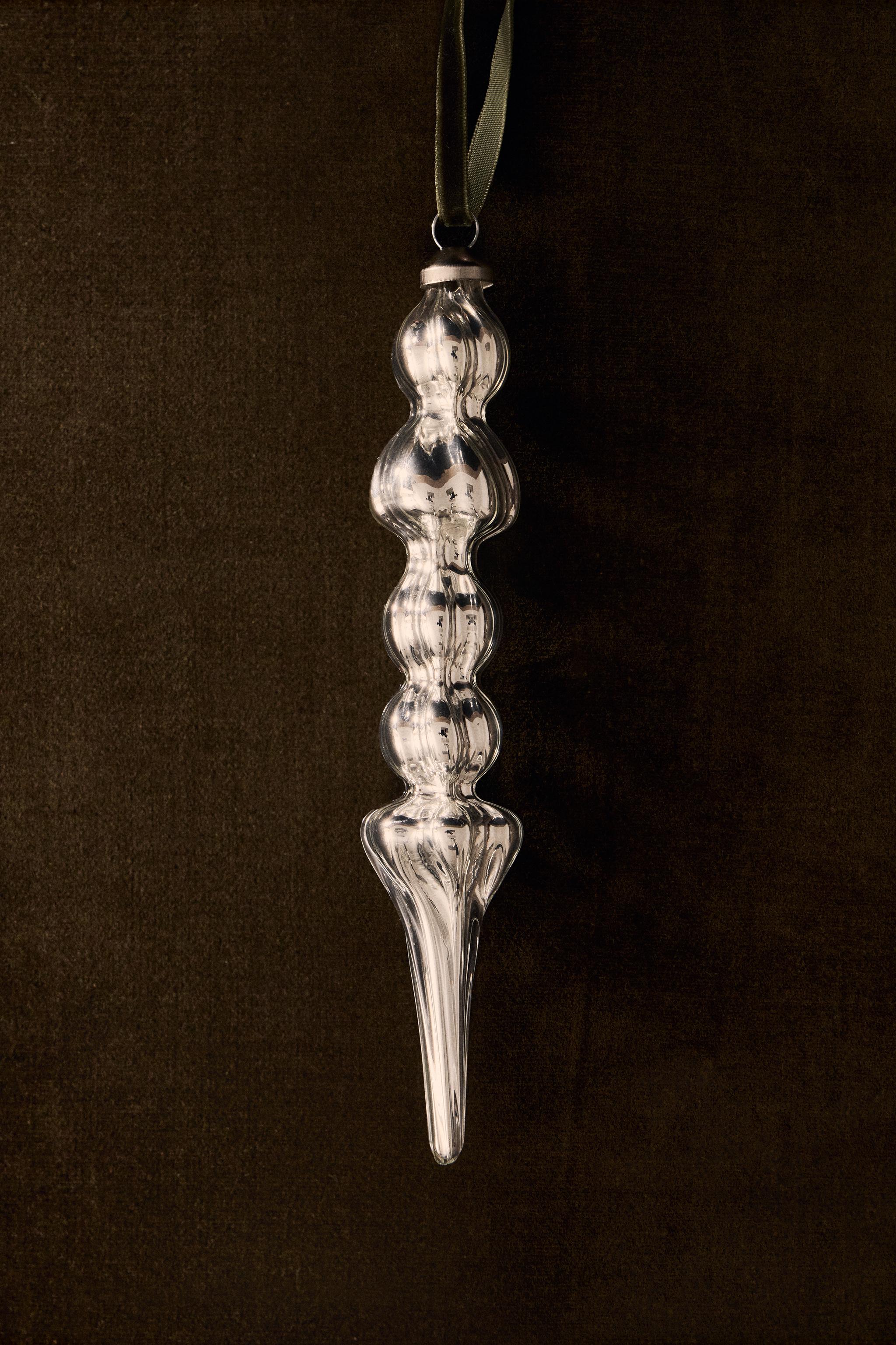 ELONGATED SPHERE CHRISTMAS TREE DECORATION