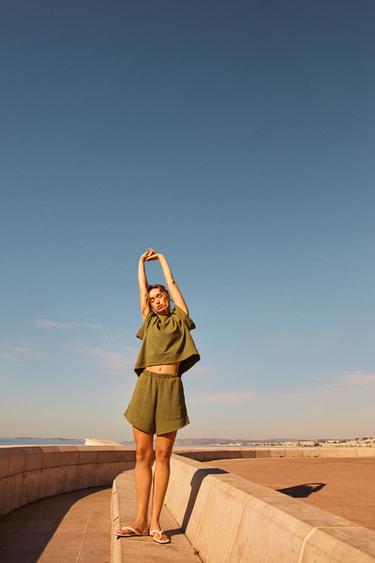 INTERLOCK LAYER T-SHIRT - Olive green by Zara