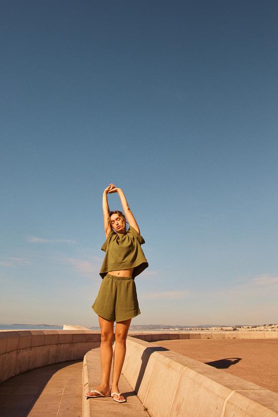 INTERLOCK LAYER T-SHIRT - Olive green by Zara - Image 0