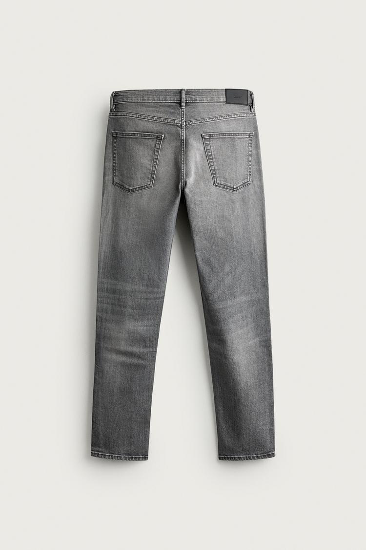 JEANS DE AJUSTE DELGADO BÁSICOS 8